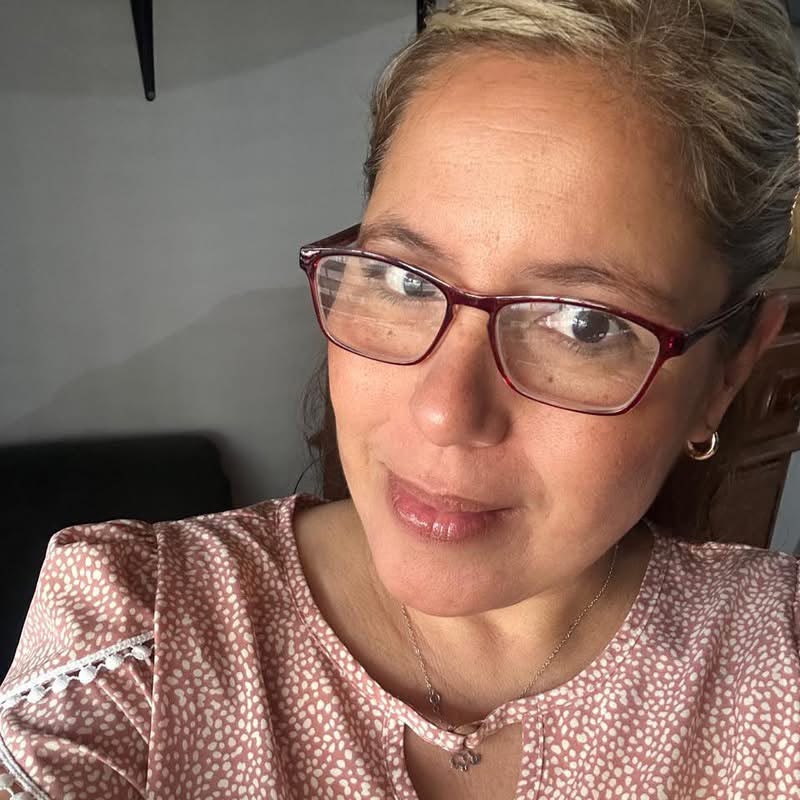 Ver fotografía completa MARLENE REYES VELEZ