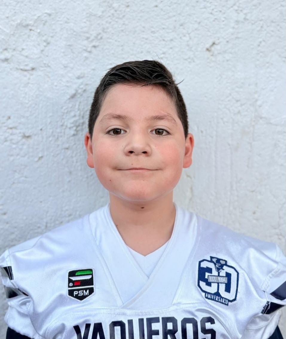 Ver fotografía completa LUIS MARIO CRUZ